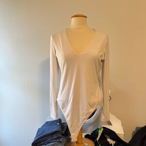 ❤️Abound Cream V-Neck Bodysuit